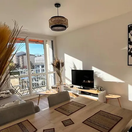 Apartment Spacieux T2 Idealement Place *