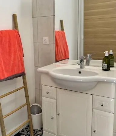 Apartment Spacieux T2 Idealement Place